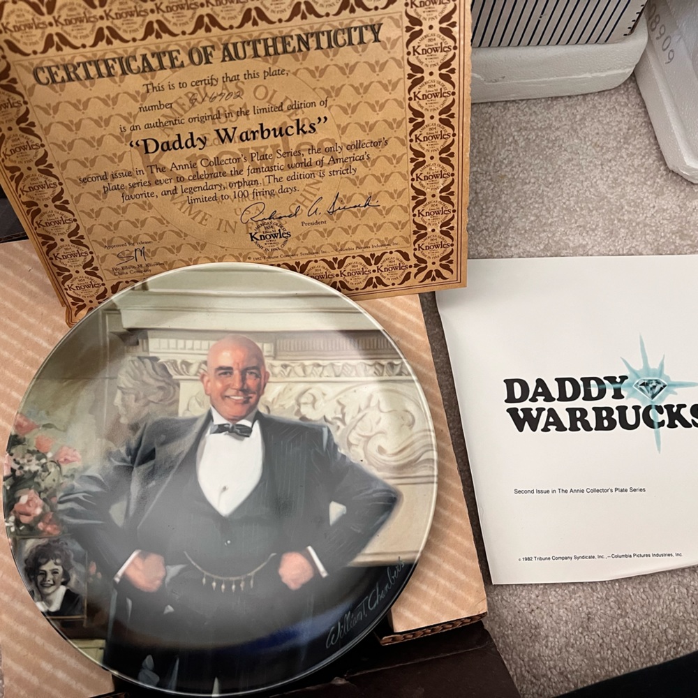 Daddy Warbucks Plate